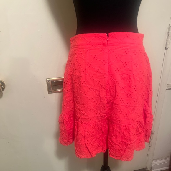 Loft eyelet skirt size 2 - Picture 2 of 3